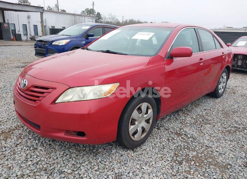 Photo 2 of 2007 Toyota Camry LE (VIN 4T1BE46K37U146577)