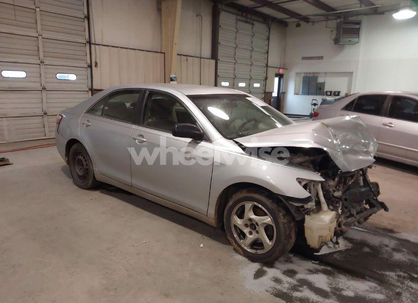 2007 Toyota Camry LE (VIN 4T1BE46K37U162536) main photo