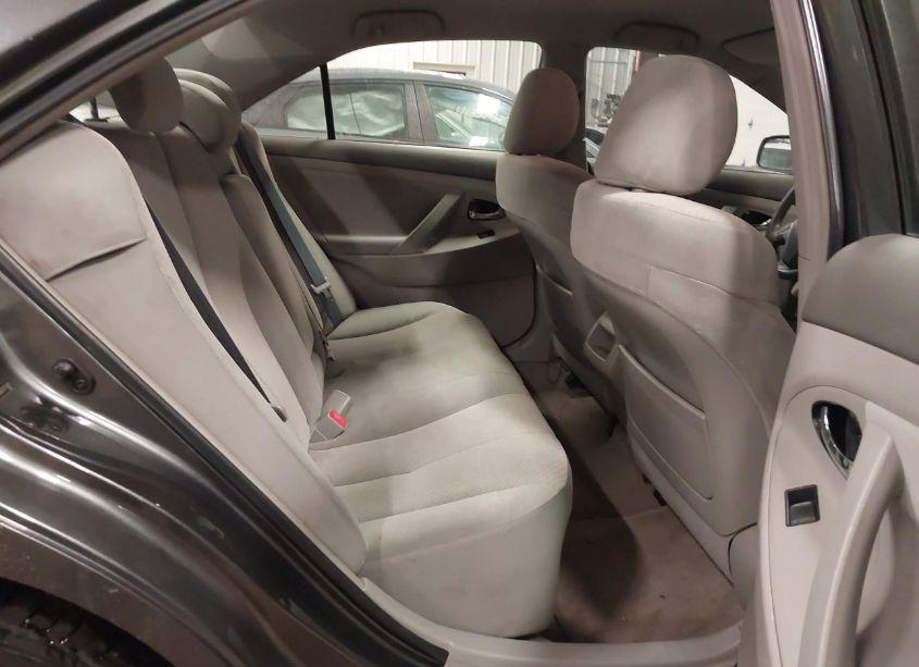 Photo 8 of 2007 Toyota Camry LE (VIN 4T1BE46K37U174881)