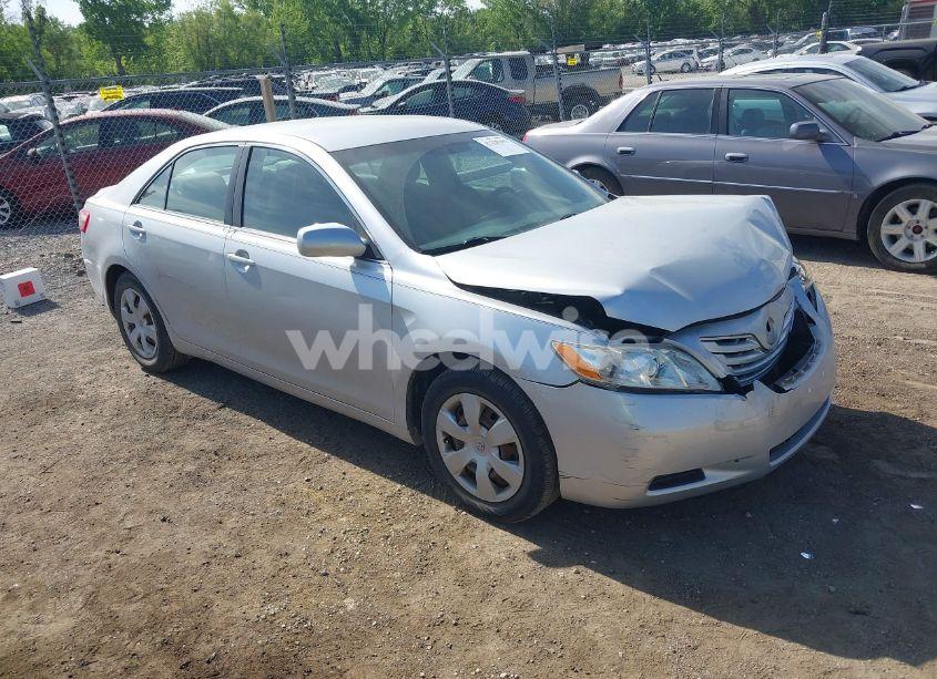 2007 Toyota Camry LE (VIN 4T1BE46K37U175805) main photo