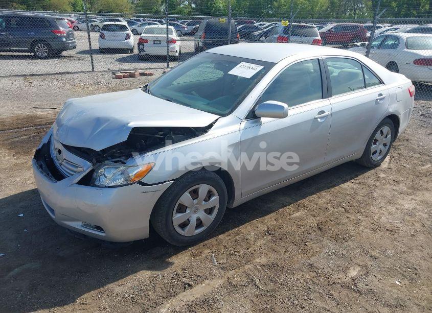 Photo 2 of 2007 Toyota Camry LE (VIN 4T1BE46K37U175805)