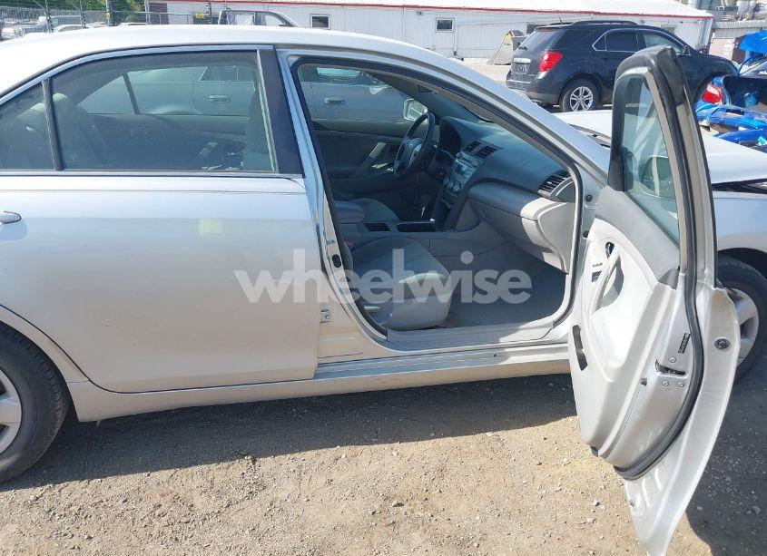 Photo 5 of 2007 Toyota Camry LE (VIN 4T1BE46K37U175805)