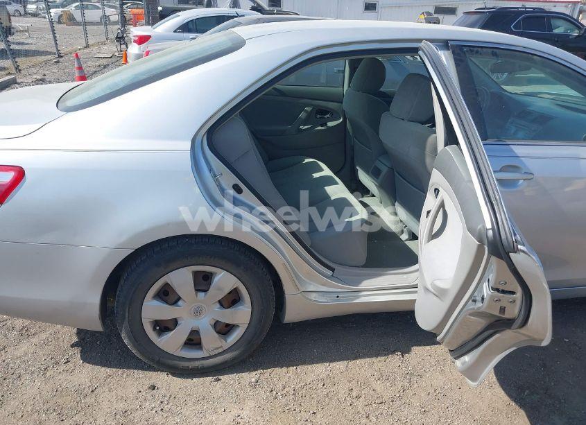 Photo 8 of 2007 Toyota Camry LE (VIN 4T1BE46K37U175805)