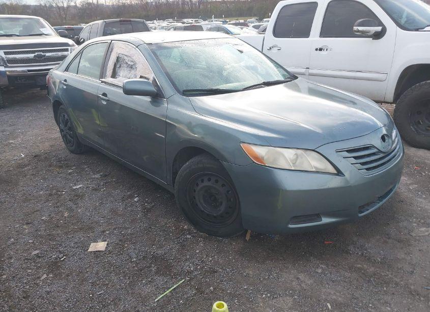 2007 Toyota Camry LE (VIN 4T1BE46K37U531539) main photo