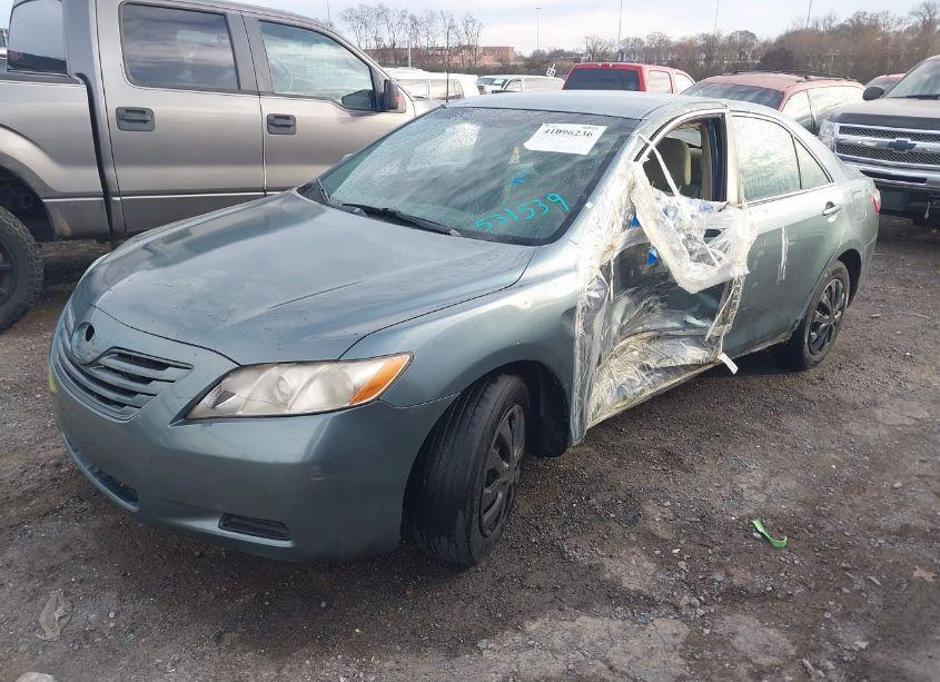 Photo 2 of 2007 Toyota Camry LE (VIN 4T1BE46K37U531539)