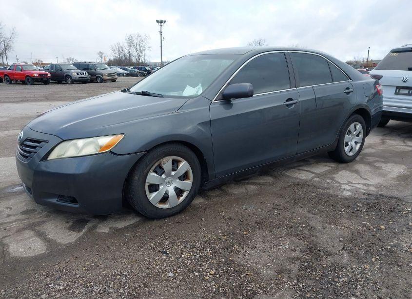 Photo 2 of 2007 Toyota Camry LE (VIN 4T1BE46K37U550124)