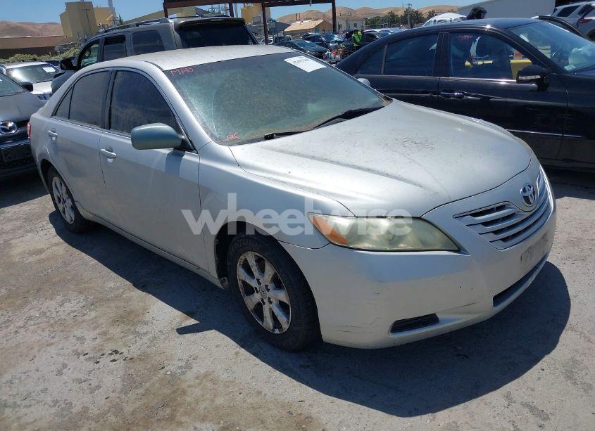 2007 Toyota Camry LE (VIN 4T1BE46K37U556909) main photo