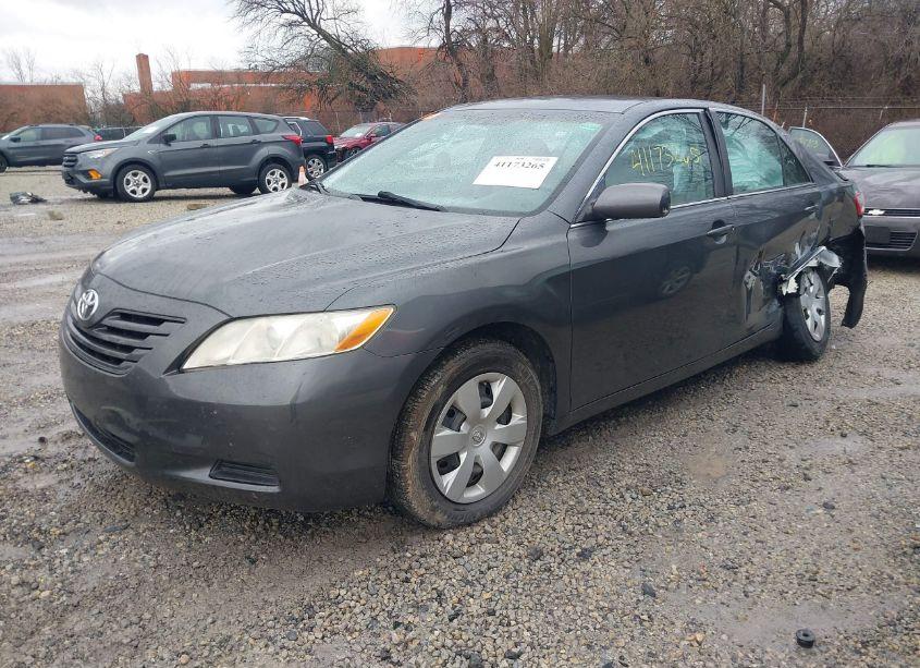 Photo 2 of 2007 Toyota Camry LE (VIN 4T1BE46K37U605445)