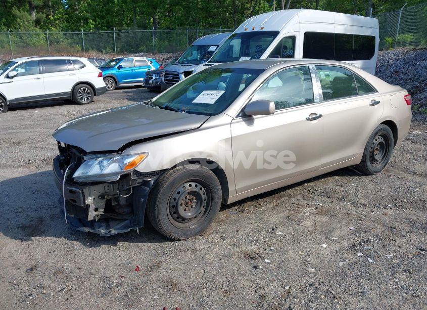 Photo 2 of 2007 Toyota Camry LE (VIN 4T1BE46K37U620981)