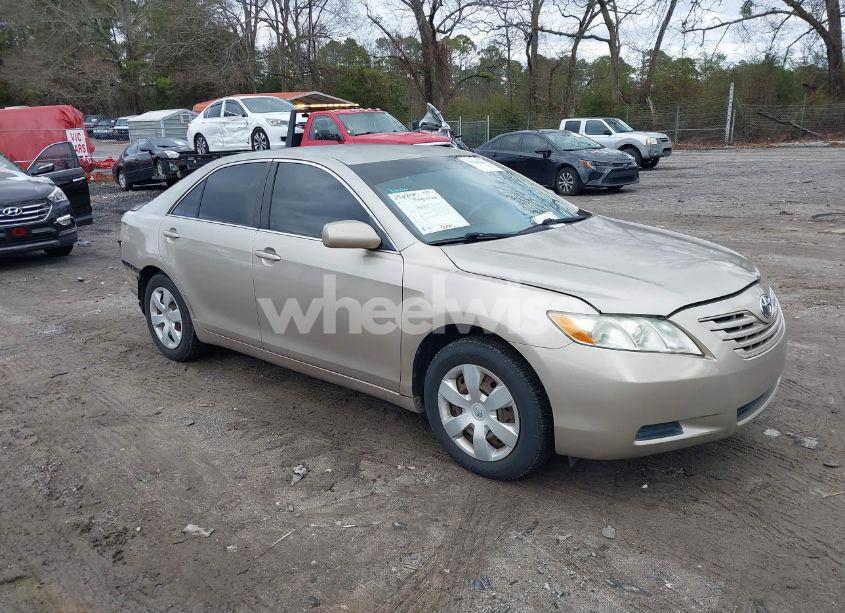 2007 Toyota Camry LE (VIN 4T1BE46K37U622567) main photo