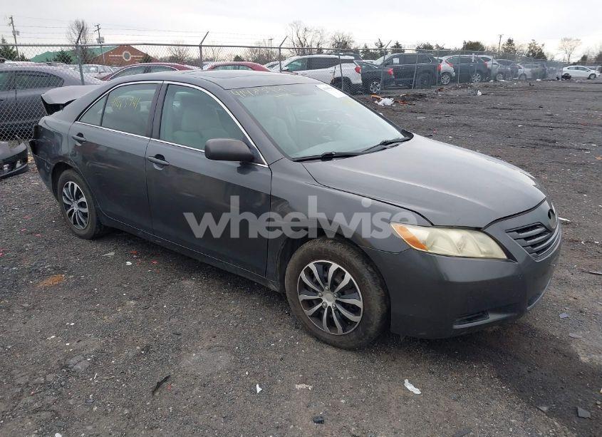 2007 Toyota Camry LE (VIN 4T1BE46K37U646013) main photo