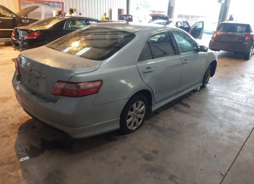 Photo 4 of 2007 Toyota Camry SE (VIN 4T1BE46K37U649171)