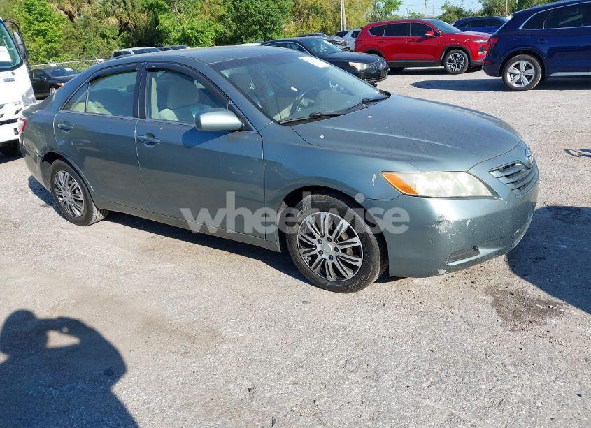 2007 Toyota Camry LE (VIN 4T1BE46K37U686785) main photo