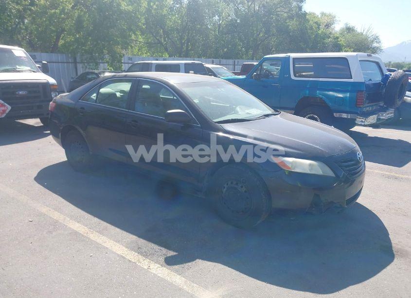 2007 Toyota Camry LE (VIN 4T1BE46K37U694062) main photo