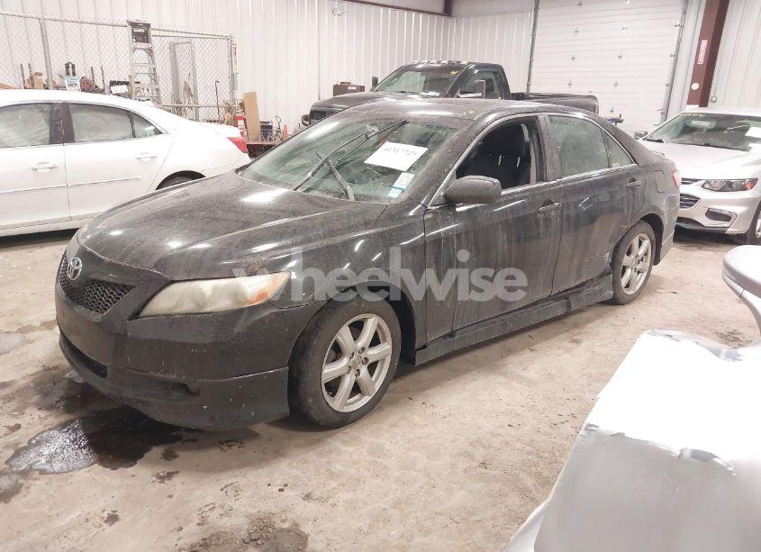 Photo 2 of 2008 Toyota Camry SE (VIN 4T1BE46K38U201837)