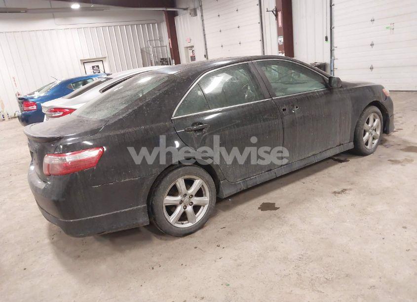 Photo 4 of 2008 Toyota Camry SE (VIN 4T1BE46K38U201837)