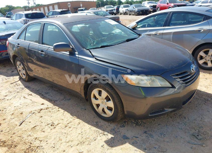 2008 Toyota Camry LE (VIN 4T1BE46K38U241786) main photo
