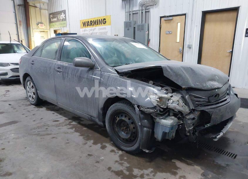 2008 Toyota Camry LE (VIN 4T1BE46K38U731189) main photo