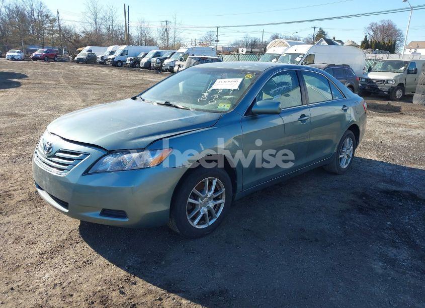 Photo 2 of 2008 Toyota Camry LE (VIN 4T1BE46K38U736439)