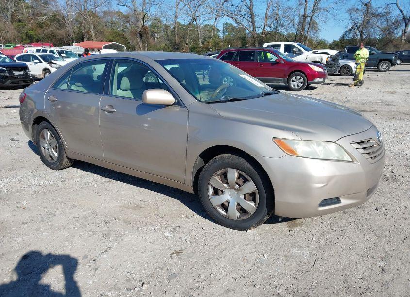 2008 Toyota Camry LE (VIN 4T1BE46K38U761275) main photo
