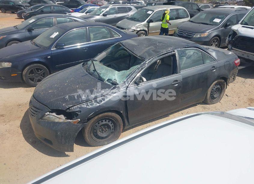 Photo 2 of 2008 Toyota Camry LE (VIN 4T1BE46K38U781557)