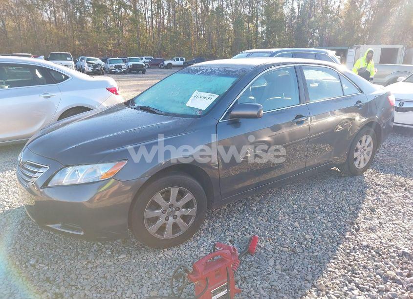 Photo 2 of 2008 Toyota Camry LE (VIN 4T1BE46K38U784717)