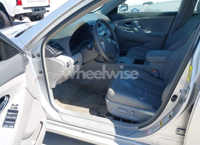 Photo 5 of 2009 Toyota Camry LE (VIN 4T1BE46K39U265474)