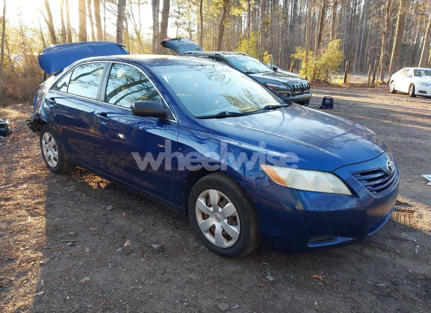 2009 Toyota Camry LE (VIN 4T1BE46K39U266933) main photo