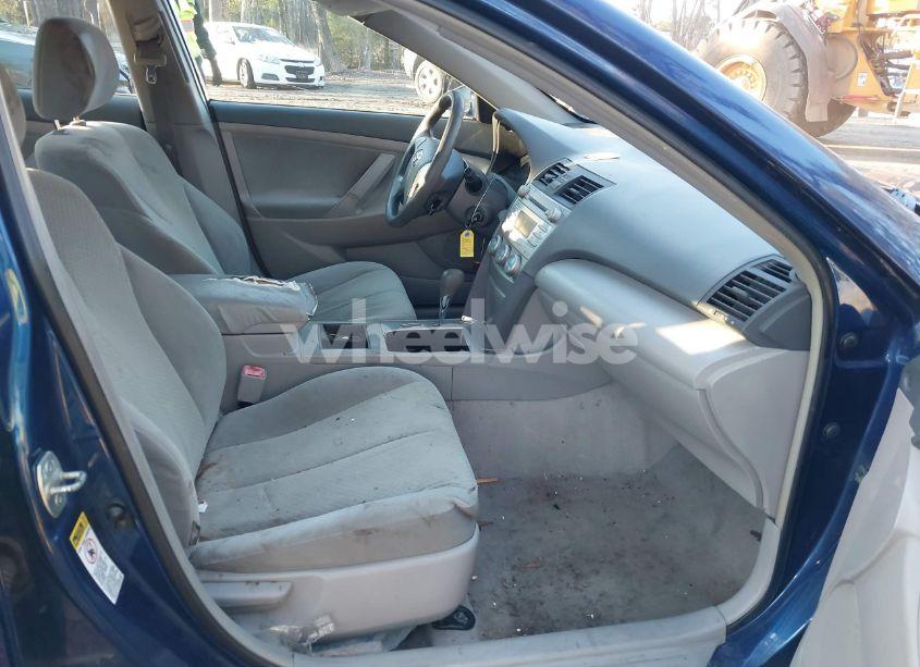 Photo 5 of 2009 Toyota Camry LE (VIN 4T1BE46K39U266933)