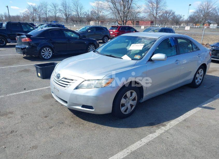 Photo 2 of 2009 Toyota Camry LE (VIN 4T1BE46K39U310476)