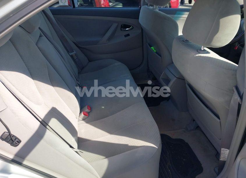 Photo 8 of 2009 Toyota Camry LE (VIN 4T1BE46K39U310476)