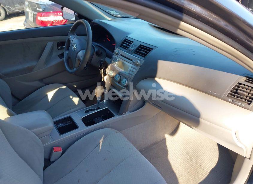 Photo 5 of 2009 Toyota Camry LE (VIN 4T1BE46K39U321154)