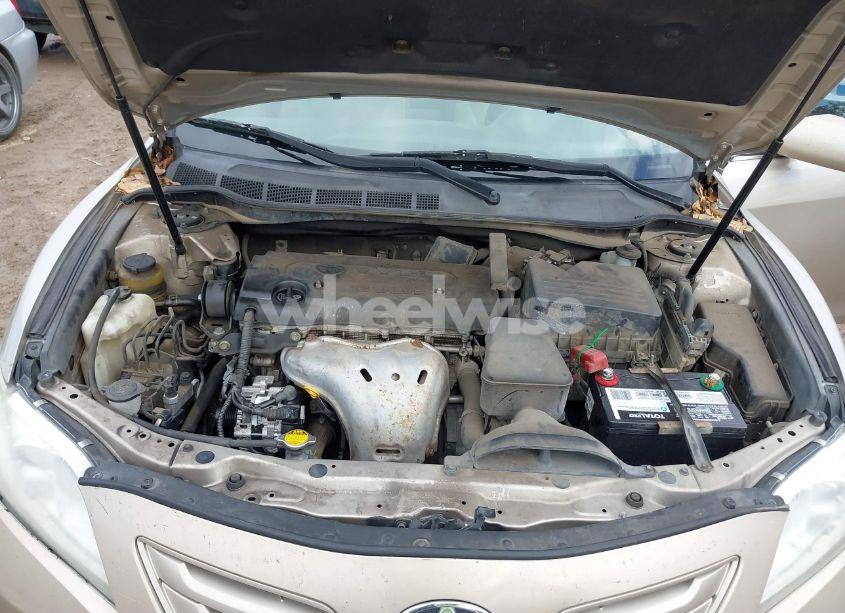 Photo 10 of 2009 Toyota Camry LE (VIN 4T1BE46K39U338746)