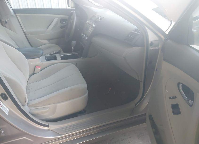 Photo 5 of 2009 Toyota Camry LE (VIN 4T1BE46K39U345048)