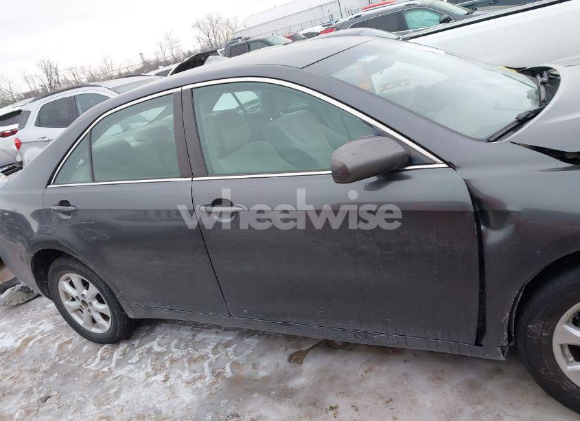 Photo 14 of 2009 Toyota Camry LE (VIN 4T1BE46K39U348130)