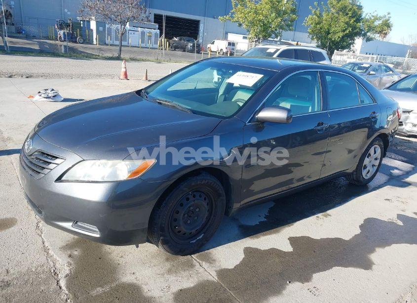 Photo 2 of 2009 Toyota Camry LE (VIN 4T1BE46K39U350105)