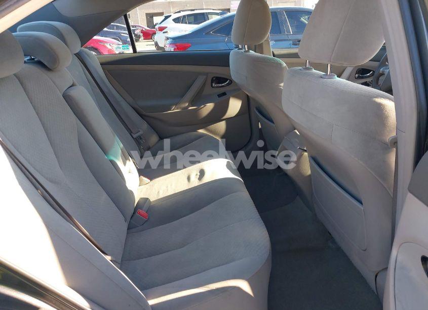 Photo 8 of 2009 Toyota Camry LE (VIN 4T1BE46K39U350105)