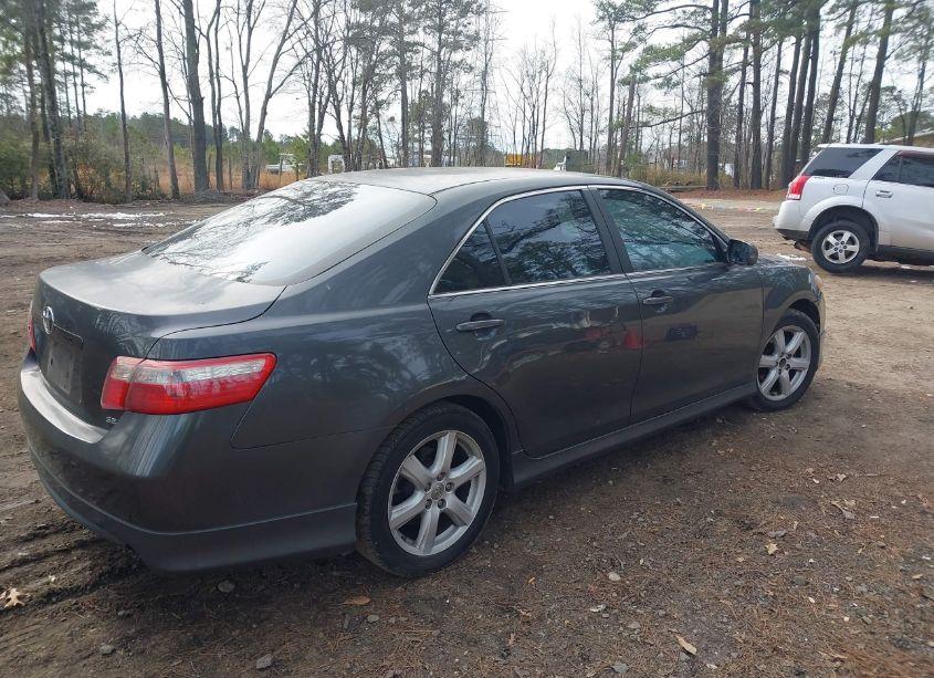 Photo 4 of 2009 Toyota Camry SE (VIN 4T1BE46K39U399921)
