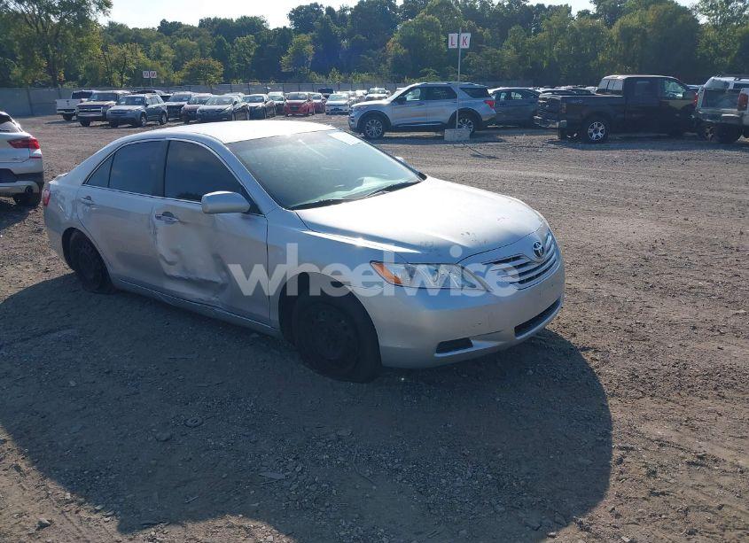 2009 Toyota Camry LE (VIN 4T1BE46K39U402378) main photo