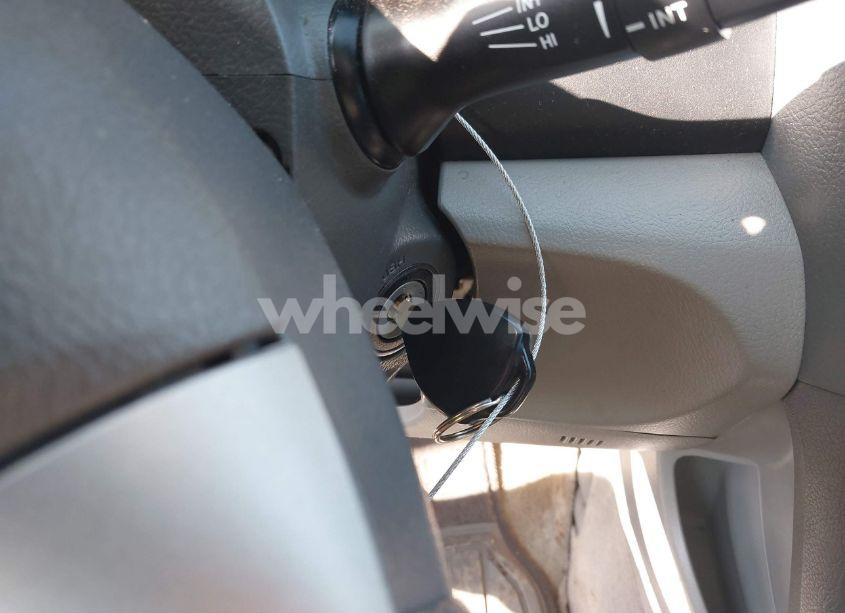 Photo 11 of 2009 Toyota Camry LE (VIN 4T1BE46K39U402378)