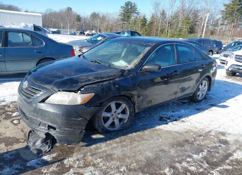 Photo 2 of 2009 Toyota Camry SE (VIN 4T1BE46K39U405040)
