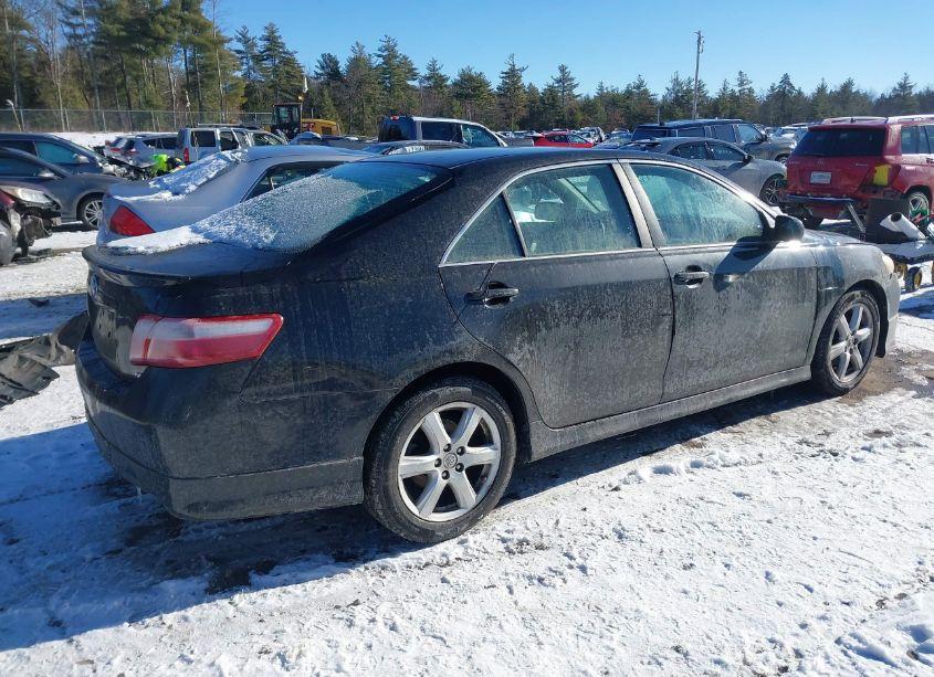 Photo 4 of 2009 Toyota Camry SE (VIN 4T1BE46K39U405040)