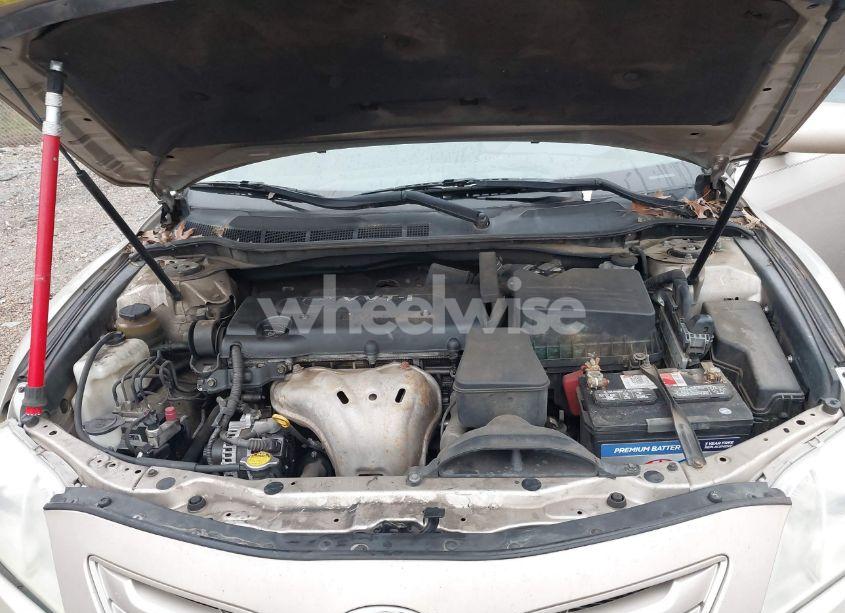 Photo 10 of 2009 Toyota Camry LE (VIN 4T1BE46K39U798439)
