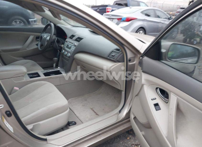 Photo 5 of 2009 Toyota Camry LE (VIN 4T1BE46K39U798439)