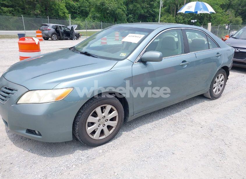 Photo 2 of 2009 Toyota Camry XLE (VIN 4T1BE46K39U814753)