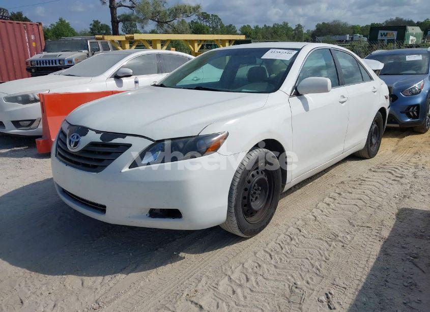 Photo 2 of 2009 Toyota Camry (VIN 4T1BE46K39U830032)