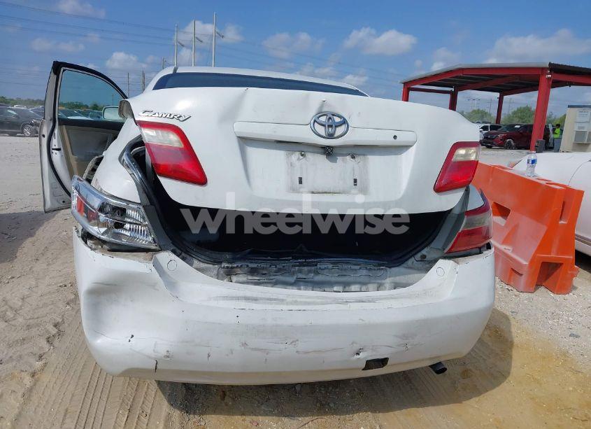 Photo 6 of 2009 Toyota Camry (VIN 4T1BE46K39U830032)