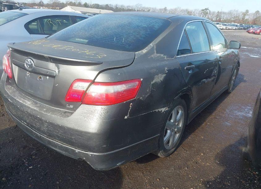 Photo 4 of 2009 Toyota Camry SE (VIN 4T1BE46K39U851558)