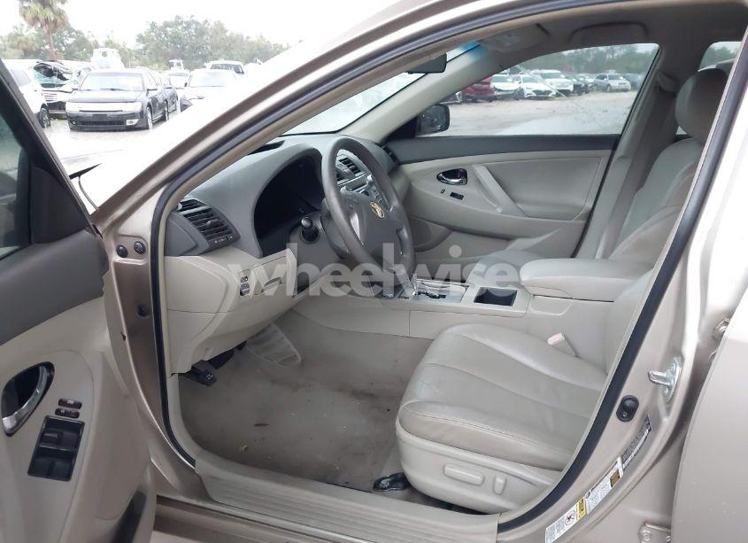 Photo 5 of 2009 Toyota Camry LE (VIN 4T1BE46K39U866948)