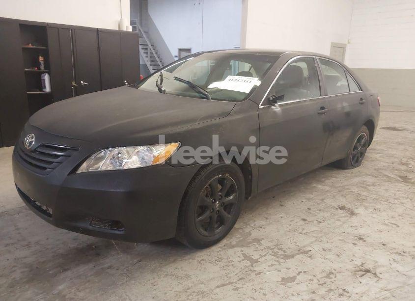 Photo 2 of 2009 Toyota Camry LE (VIN 4T1BE46K39U887637)